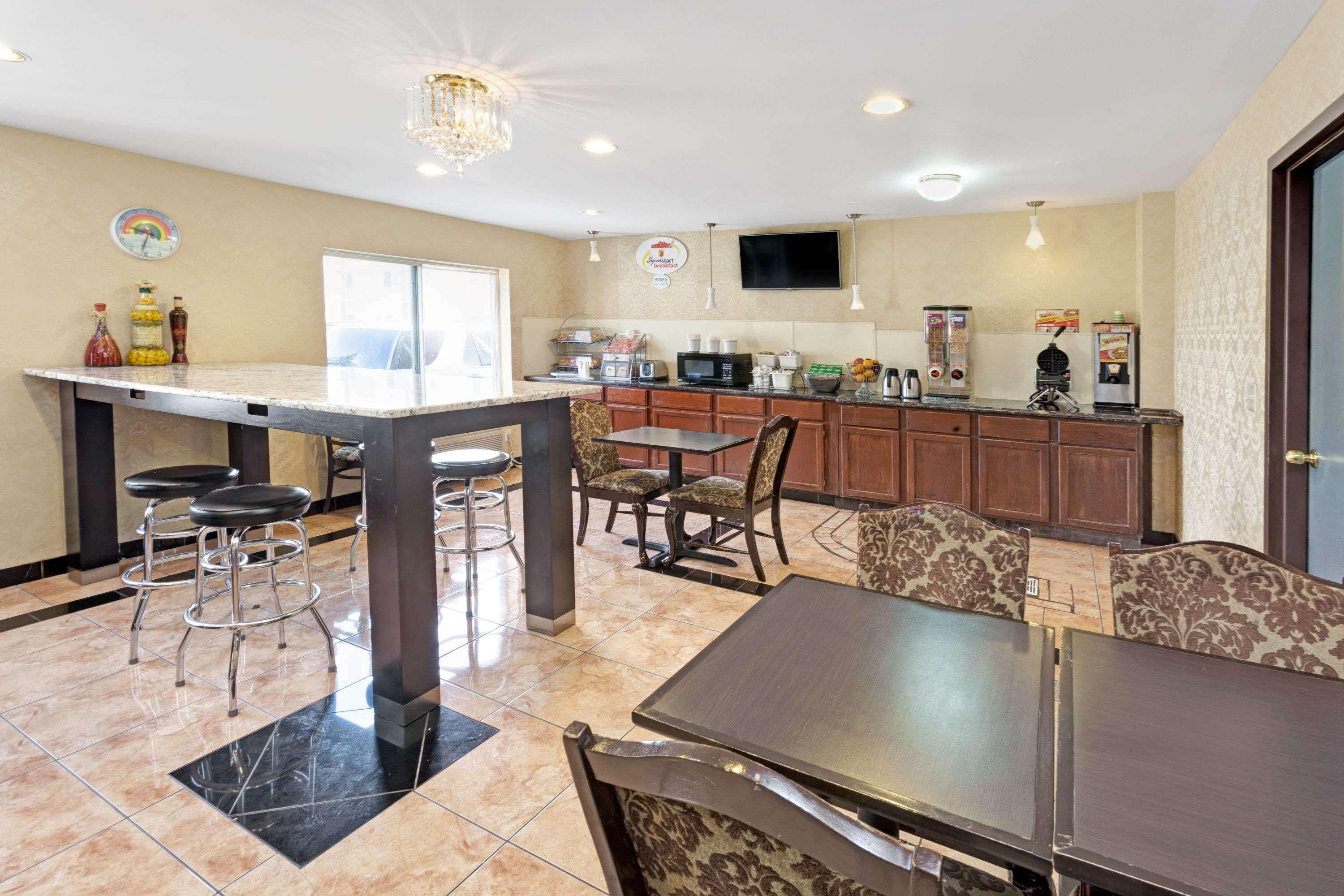 Super 8 By Wyndham Chicago O'Hare Airport Hotel Elk Grove Village Exterior foto