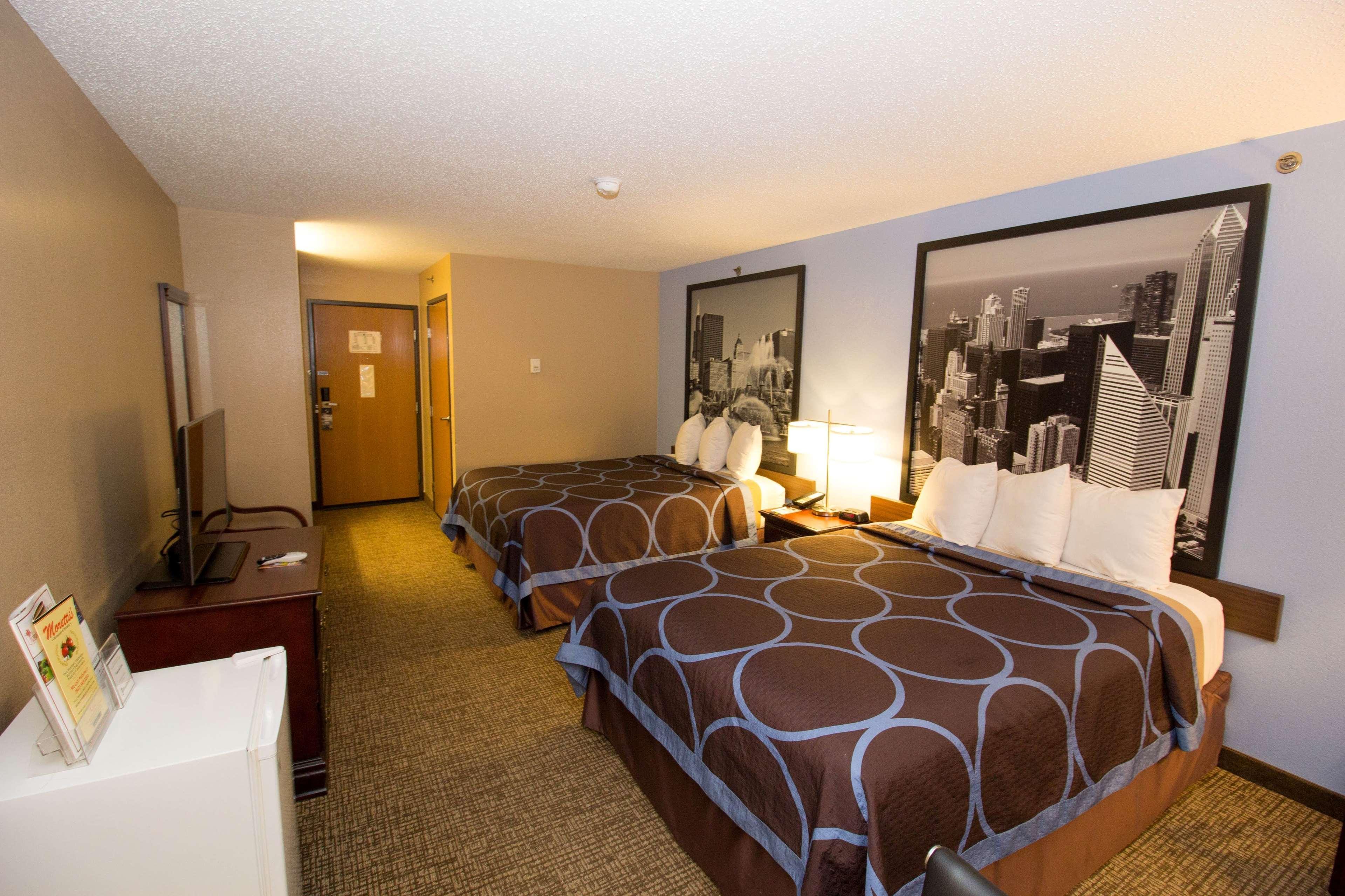 Super 8 By Wyndham Chicago O'Hare Airport Hotel Elk Grove Village Exterior foto
